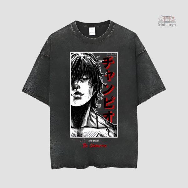 T-shirt japonais avec effet délavé, style unique