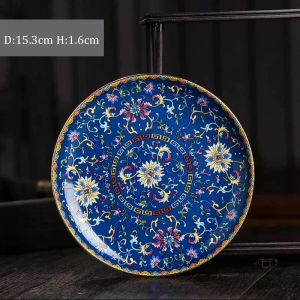 Assiette en céramique traditionnelle japonaise