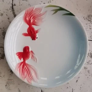 Assiette japonaise motif poisson design élégant