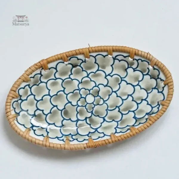 Assiette japonaise originale, finition en rotin naturel