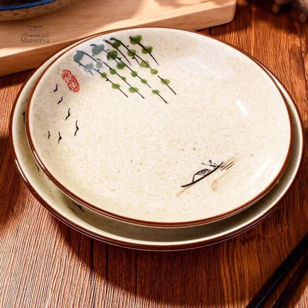 Assiette japonaise, pièce artisanale élégante
