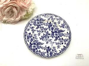 Assiette en porcelaine japonaise décorative