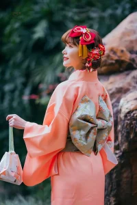 Vêtement unique japonais pour femme, style kimono
