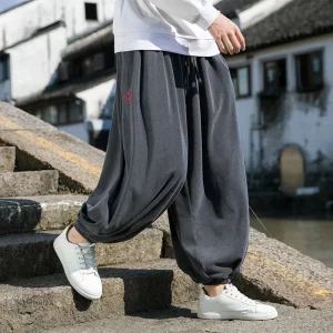 Vêtement japonais homme, coupe ample et tendance