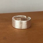 Anneau japonais minimaliste élégant pour tous les jours