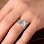 Bague Carpe Koi avec motifs traditionnels