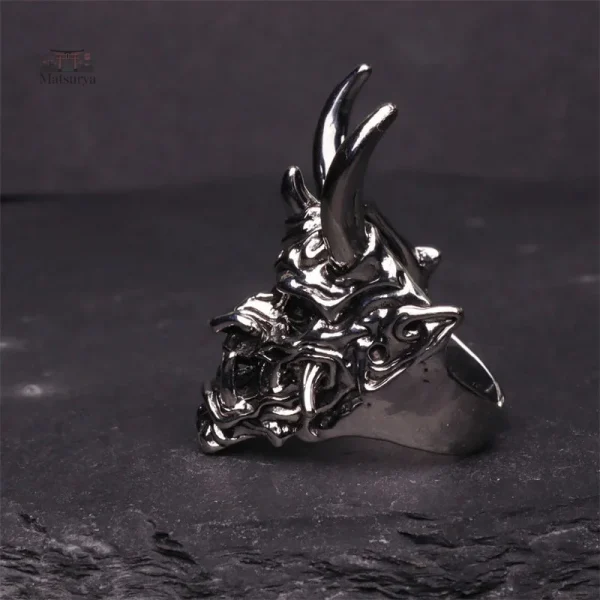 Bague demon japonais, pièce d'artisanat unique
