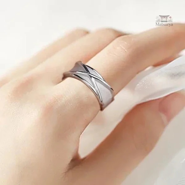 Bague japonaise en métal, style contemporain et raffiné