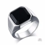 Bague japonaise élégante en acier noir