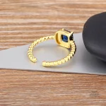 Bague japonaise moderne en zircone cubique
