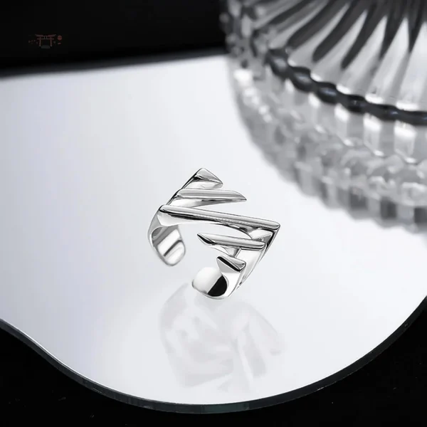 bague-japonaise-geometrique-originale-1 Bague japonaise géométrique originale en design unique
