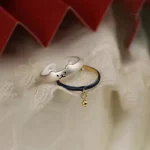 Bague japonaise chat avec cloche mignonne