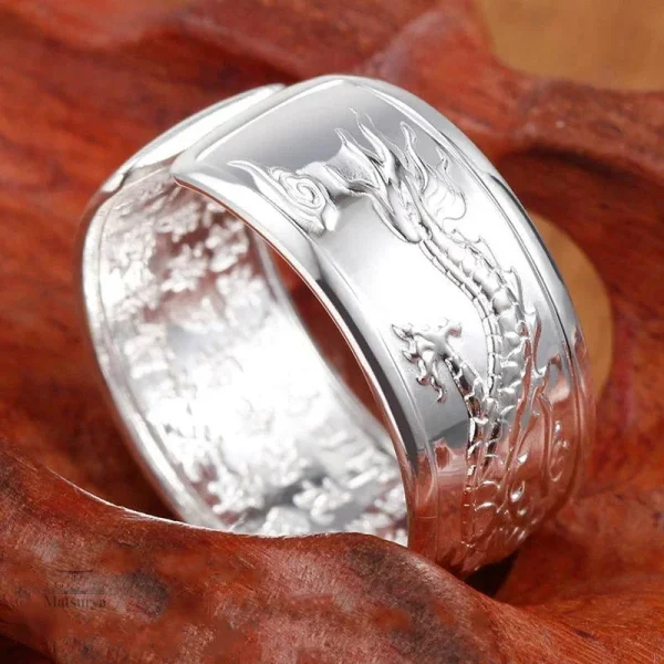 Bague artisanale japonaise au design unique