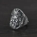 Bague japonaise vintage avec design intemporel