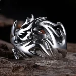 Bague japonaise avec motifs traditionnels raffinés