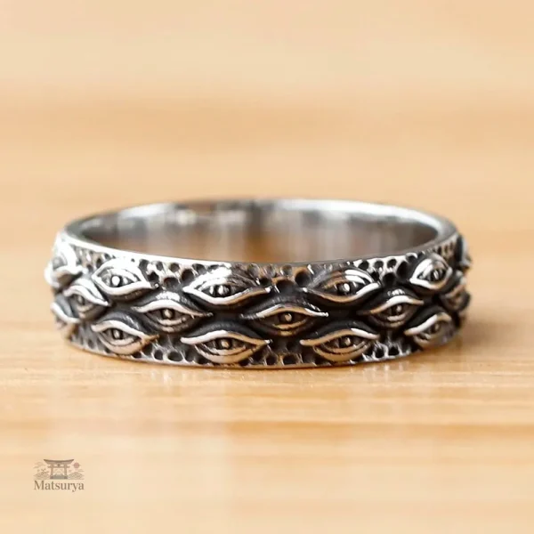 Bague sculptée au design japonais raffiné
