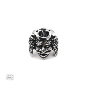 Bague samouraï avec design stylisé