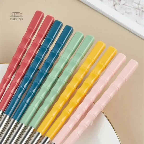 Baguette japonaise artisanale aux teintes variées
