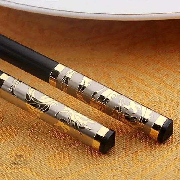 Baguette élégante avec motif dragon japonais