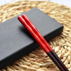 Baguette en bois japonaise, design élégant et pointu pour repas délicats