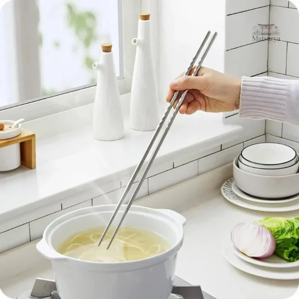 baguettes-de-cuisine-longues-japonaises-1 Baguettes japonaises longues en bois pour la cuisine