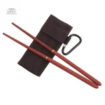 Baguettes en acajou pour repas japonais
