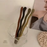 Épingle à cheveux en bois vintage