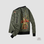 Sukajan avec motifs japonais distinctifs