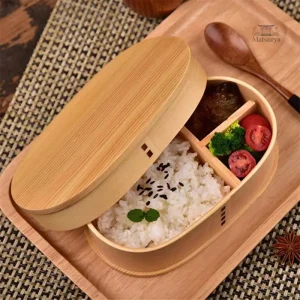 Boîte à bento traditionnelle en bois