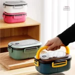 Boite bento avec couverts intégrés pour repas équilibrés