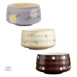 Bol artisanal japonais avec motifs floraux délicats