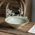 Bol Japonais blanc au design rétro classique