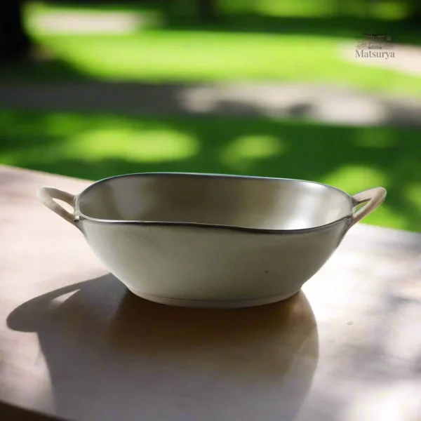 Bol avec ergonomie, inspiration japonaise