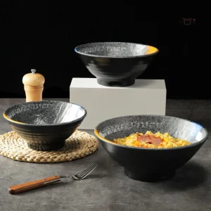 Bol Japonais Noir en céramique élégante