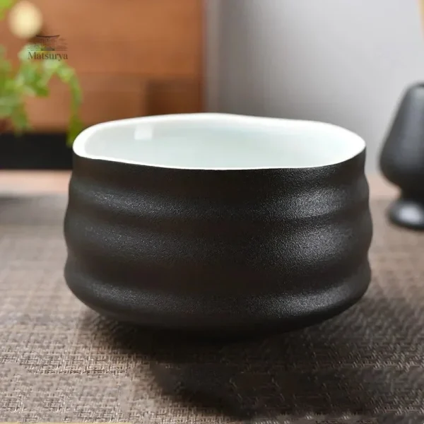 Bol en céramique pour servir le matcha vert