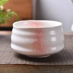 Bol matcha avec finition soignée et esthétique