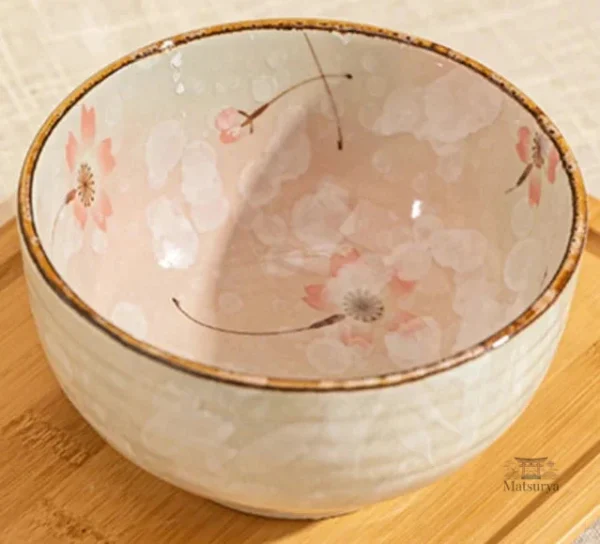 Bol japonais artisanal pour une expérience culinaire