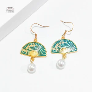 Boucle d'oreille japonaise en forme d'éventail traditionnel