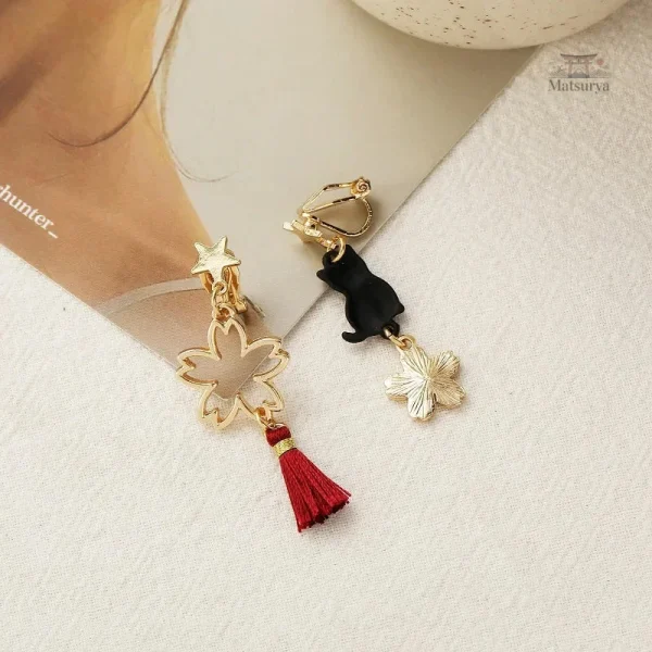 Boucle d'oreille japonaise moderne et unique