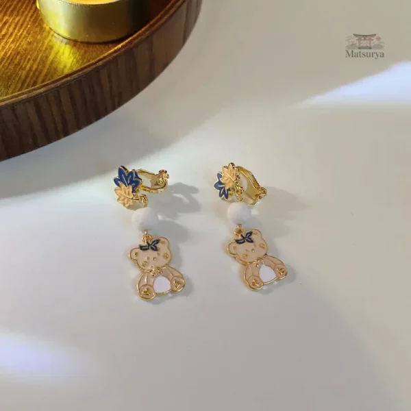 Bijou asymétrique inspiré de l'art japonais