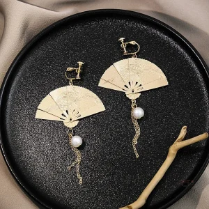 Boucle d'oreille en forme d'éventail asiatique