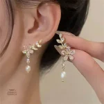 Fleur de cerisier, boucle d'oreille artisanale