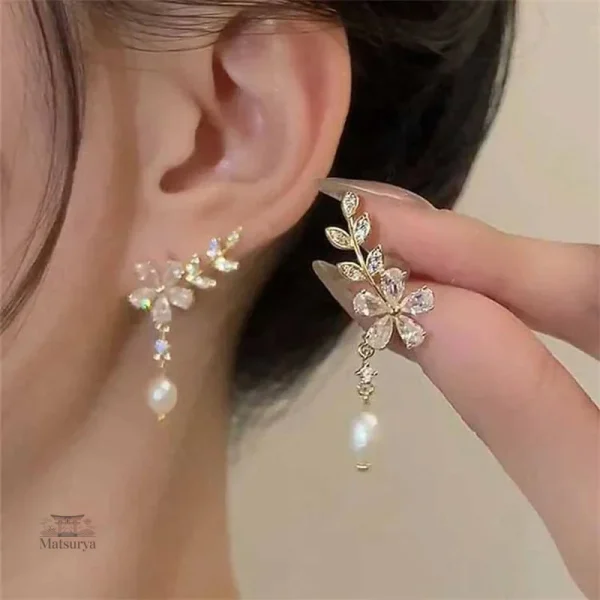 Fleur de cerisier, boucle d'oreille artisanale