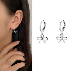 Boucle d'oreille japonaise en forme de nœud papillon