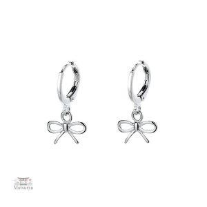 Accessoire tendance : boucle d'oreille japonaise nœud papillon