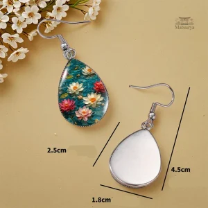 Boucle d'oreille japonaise artisanale avec motifs culturels