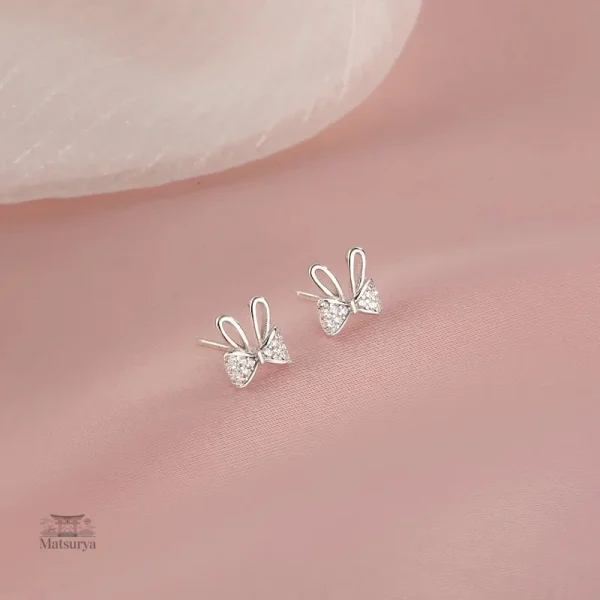 Boucle d'oreille nœud Japonaise pour un look sophistiqué