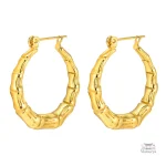 Accessoire japonais en bambou doré, touche artistique