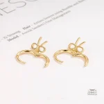Boucles d'oreilles élégantes nœud doré
