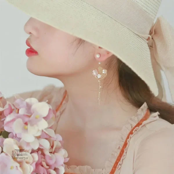 Boucles d'oreilles japonaises motif éventail fleuri